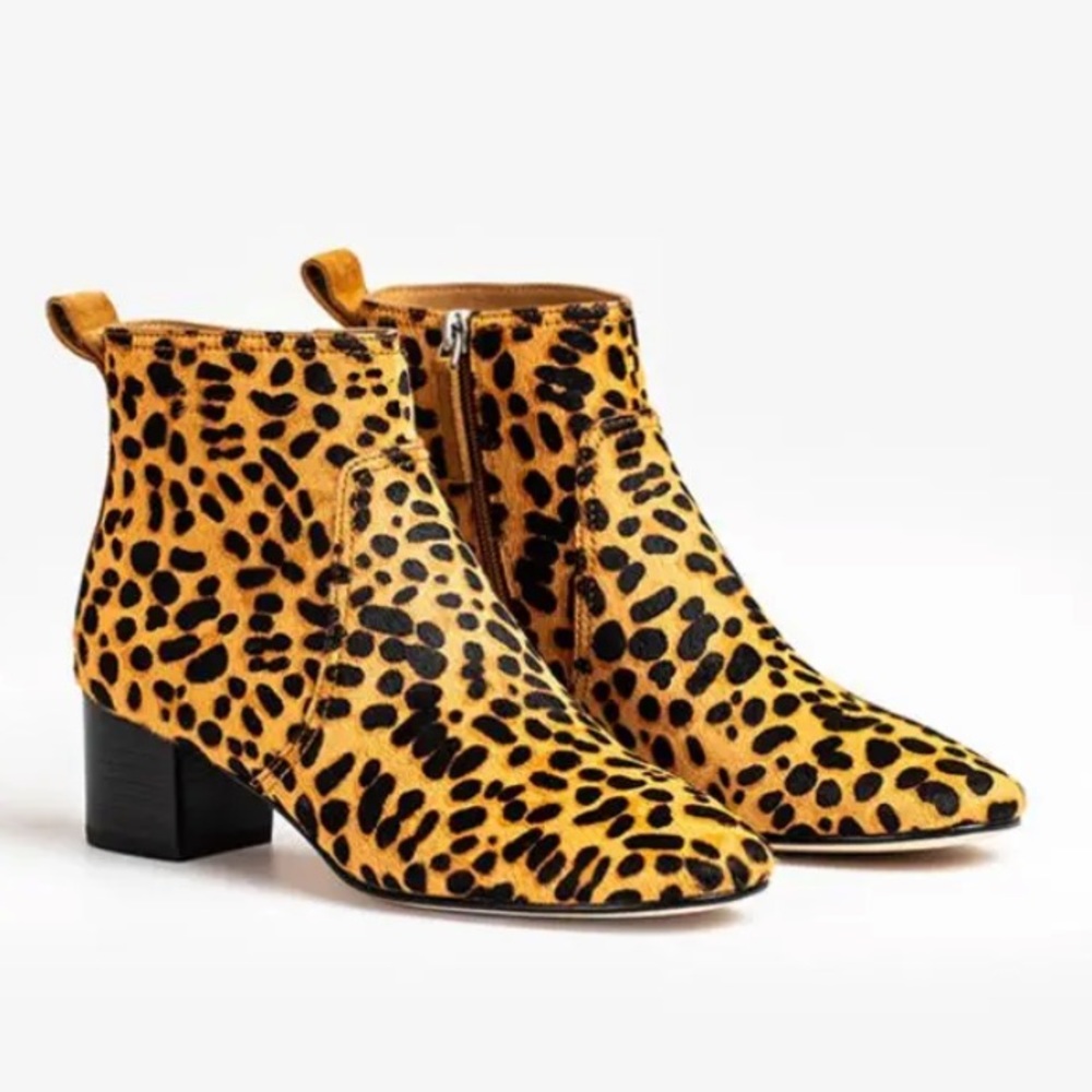 Johnny Was Leopard Booties, US sz10. Excellent preowned condition.